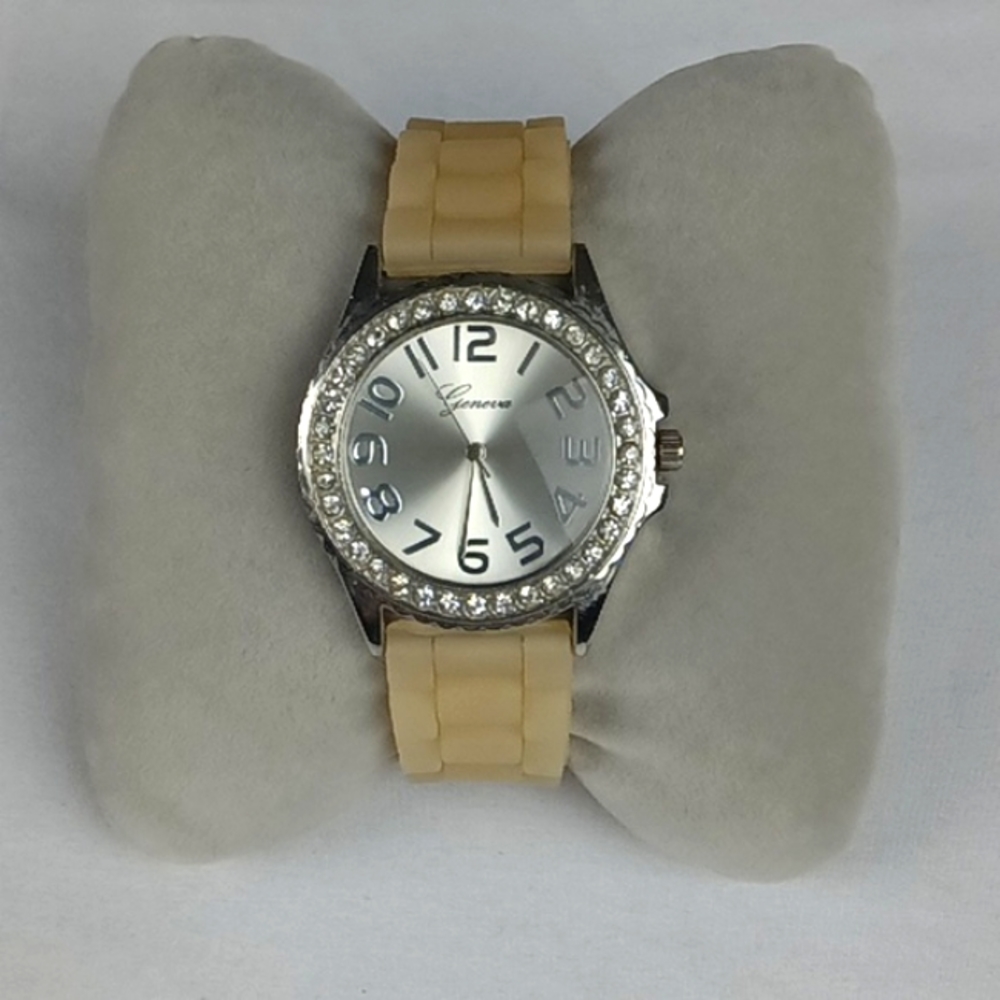 Geneva Women's Wrist Watch.